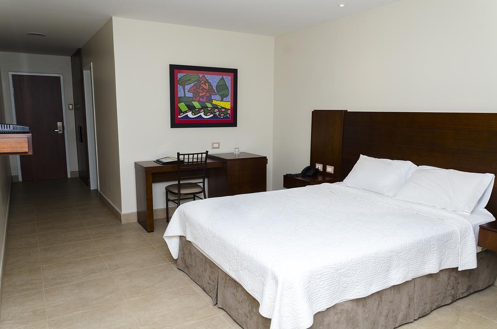 Hotel Marcelius กวายากิล ภายนอก รูปภาพ