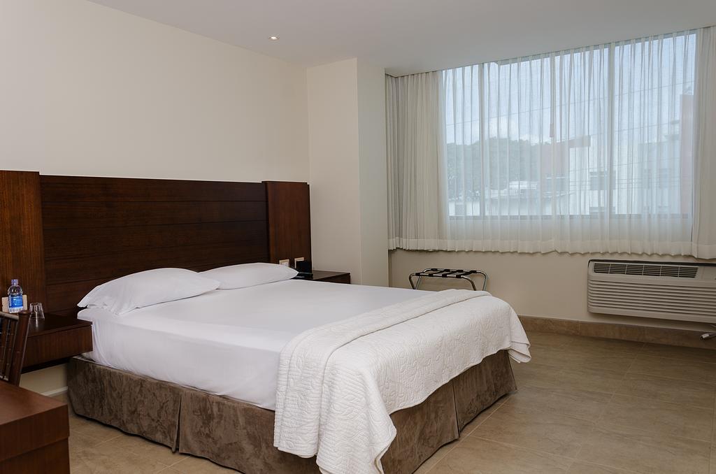 Hotel Marcelius กวายากิล ภายนอก รูปภาพ