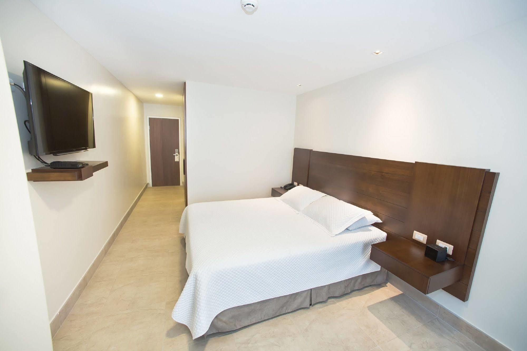 Hotel Marcelius กวายากิล ภายนอก รูปภาพ